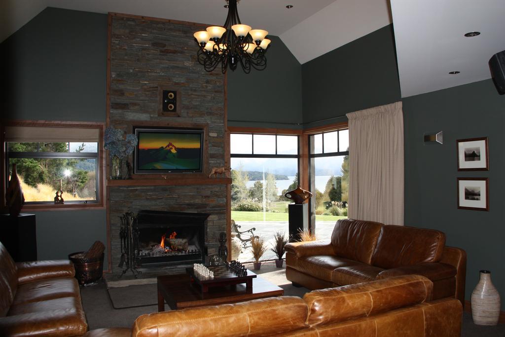 Dock Bay Lodge Te Anau Exterior foto