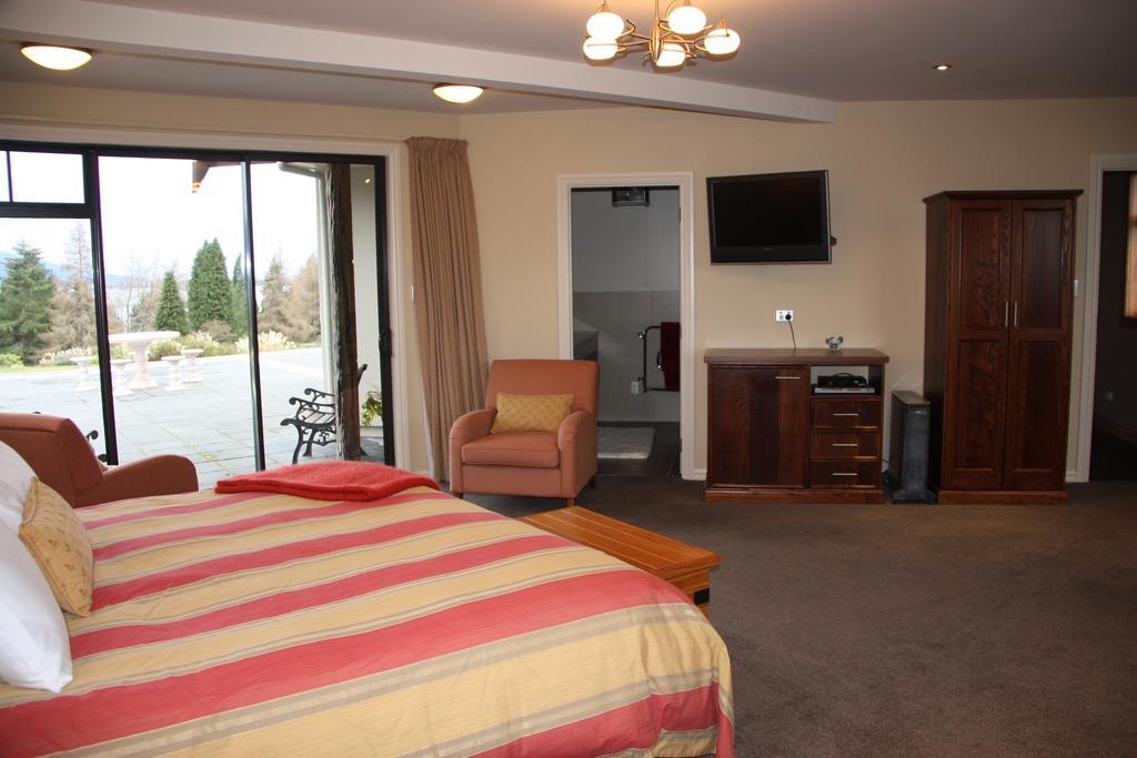 Dock Bay Lodge Te Anau Exterior foto