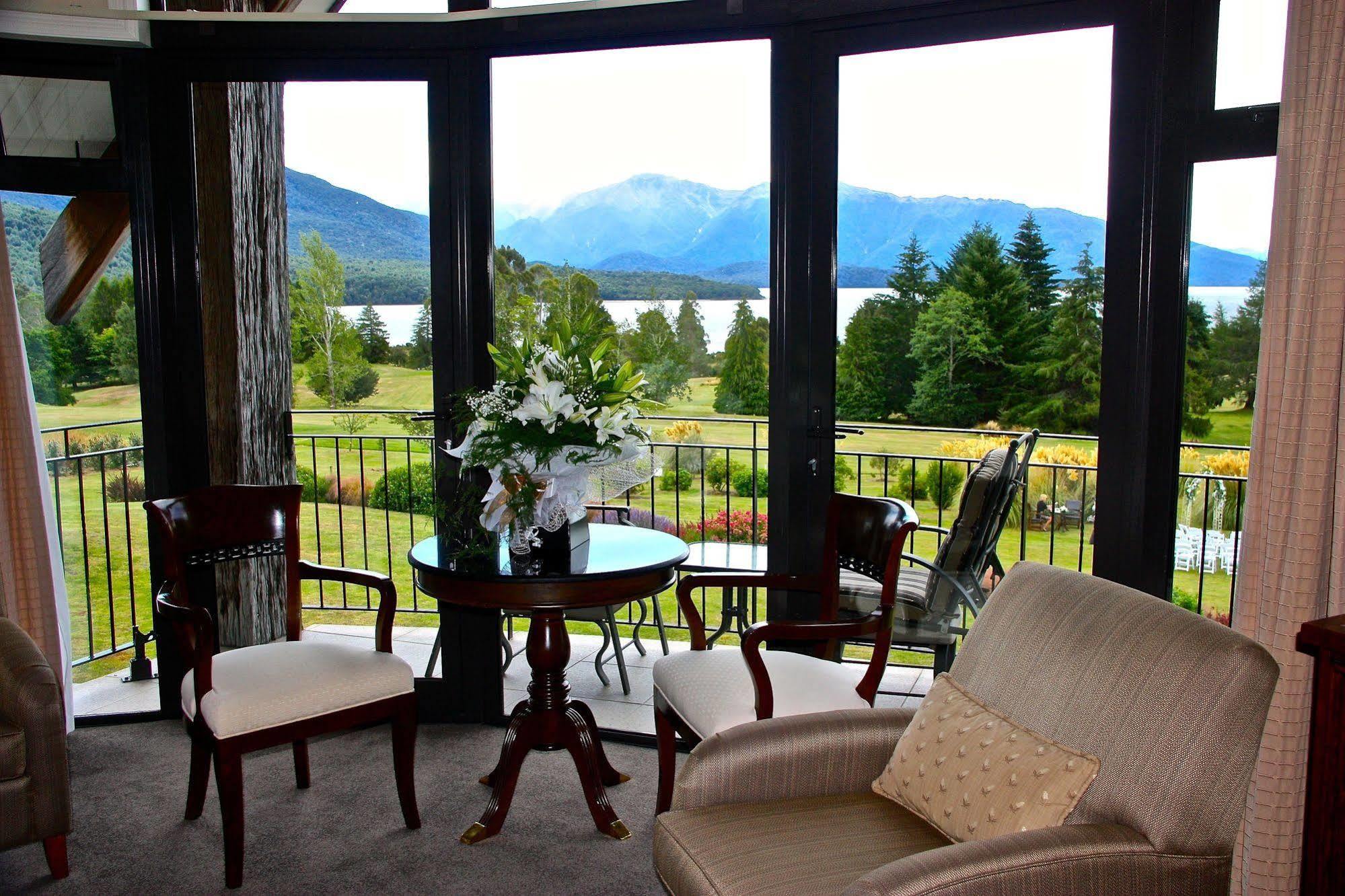 Dock Bay Lodge Te Anau Exterior foto
